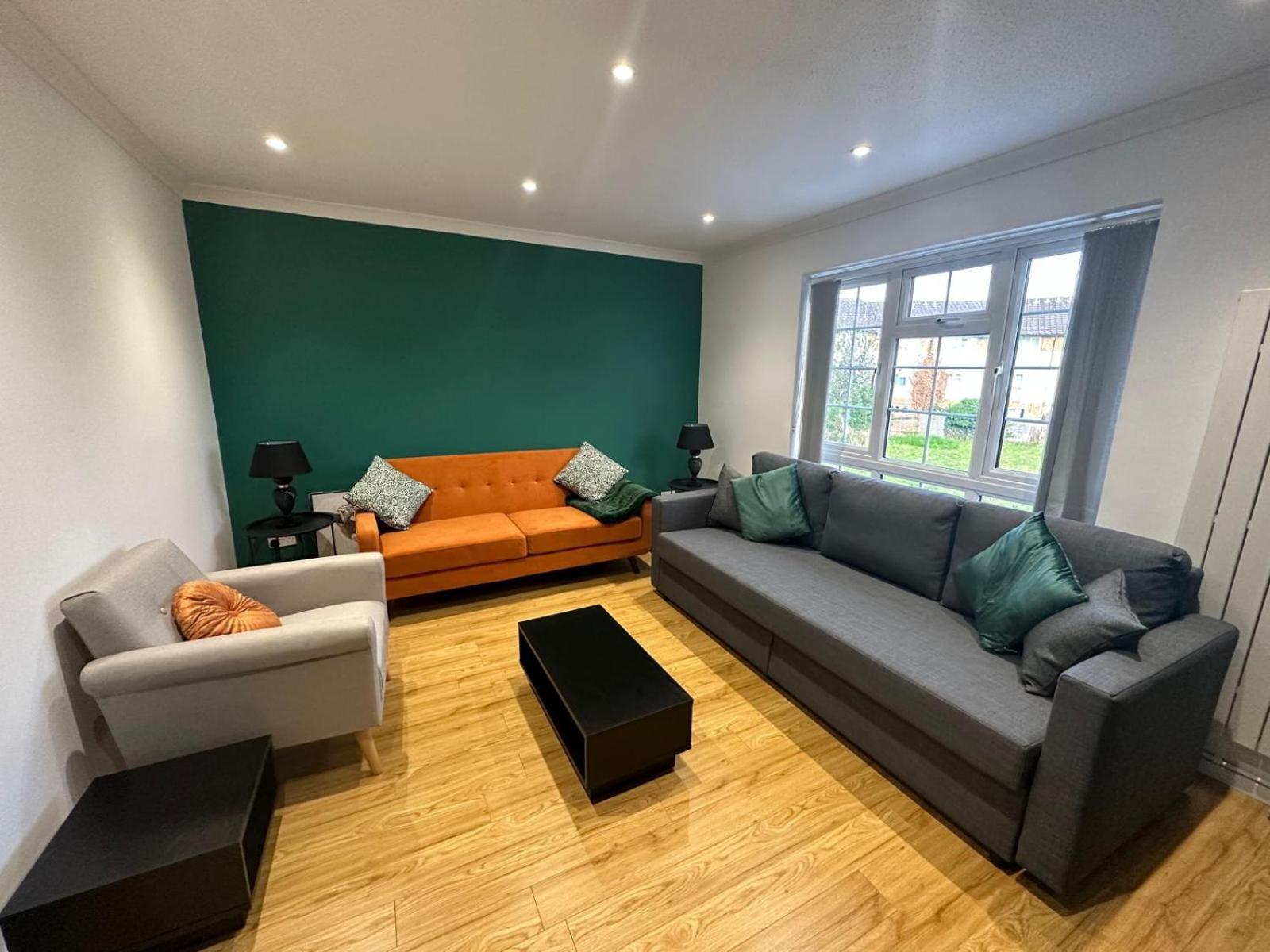 Rooms In Stylish House Milton Keynes Kültér fotó