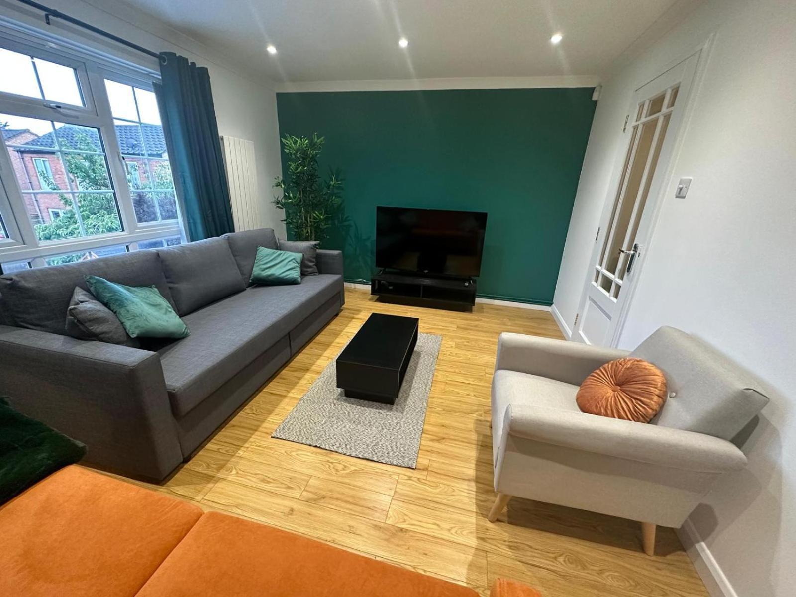 Rooms In Stylish House Milton Keynes Kültér fotó
